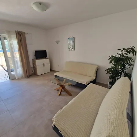 By The Sea - 4349 * Κόρτσουλα