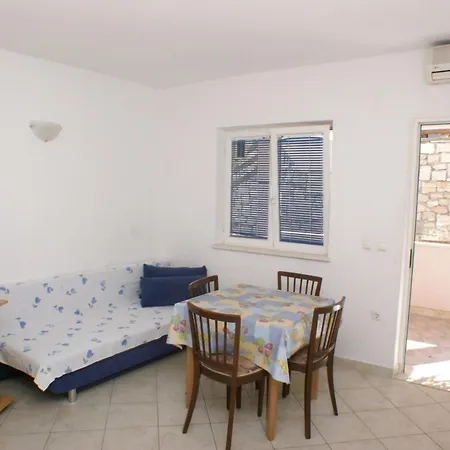 Apartman By The Sea - 4349 *