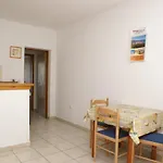 By The Sea - 4349 קורצולה